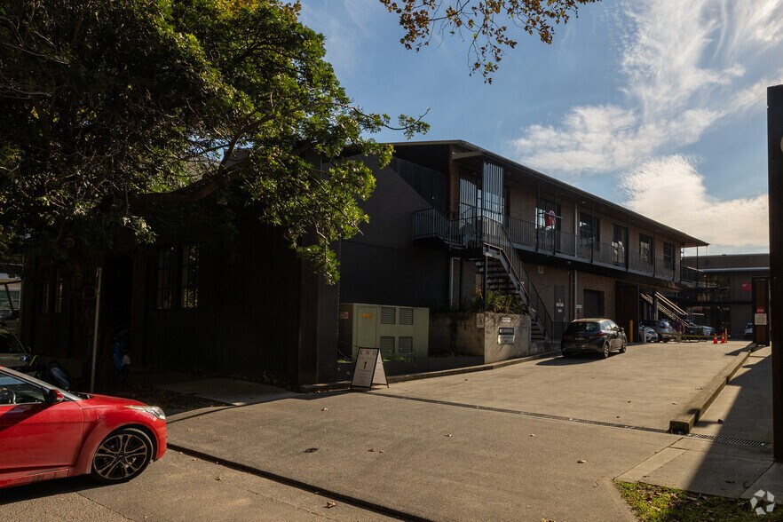 32 Ralph St, Alexandria à louer - Photo du bâtiment - Image 2 de 2
