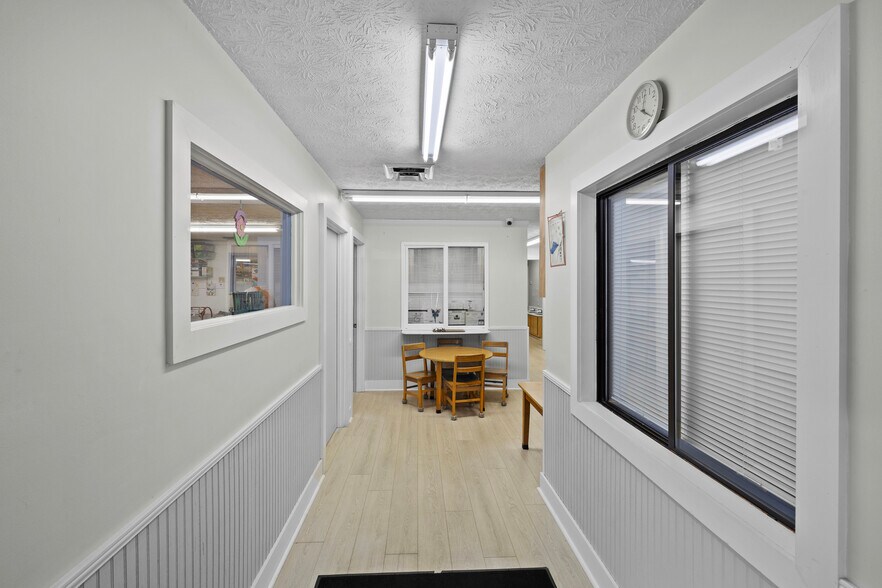 4270 Canton Hwy, Cumming, GA à louer - Photo du bâtiment - Image 3 de 24