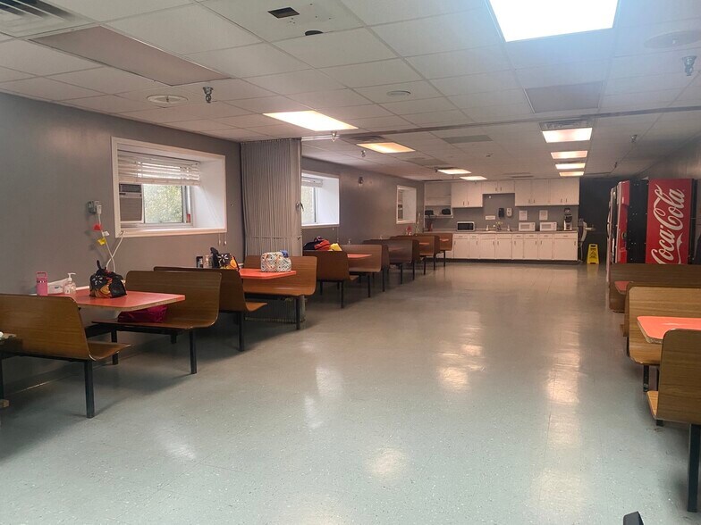 308 Glenwood Rd, Swainsboro, GA à vendre - Photo du bâtiment - Image 3 de 23