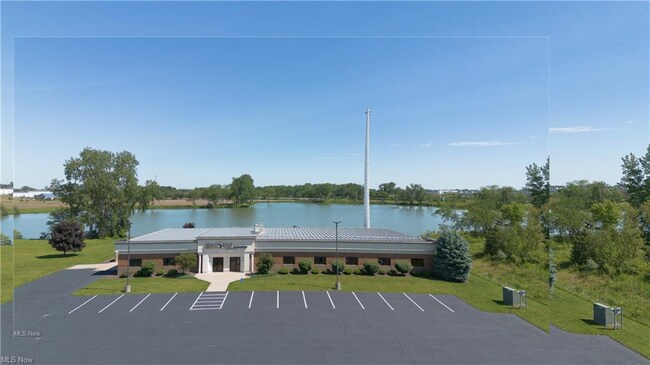 Plus de détails pour 319 Howard Dr, Sandusky, OH - Flex à vendre