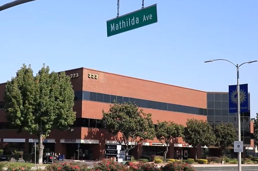 333 W El Camino Real, Sunnyvale, CA à louer - Vidéo sur l’inscription commerciale - Image 2 de 11