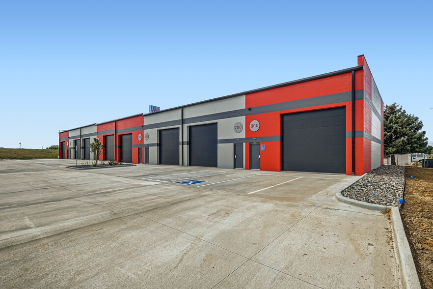 Pre-Leased Investment Units Fort Collins portefeuille de 5 propriétés à vendre sur LoopNet.ca - Photo du bâtiment - Image 2 de 8