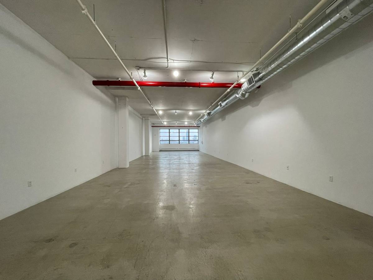 Brooklyn Navy Yard - Building 77, Brooklyn, NY for lease Interior Photo- Image 1 of 9
