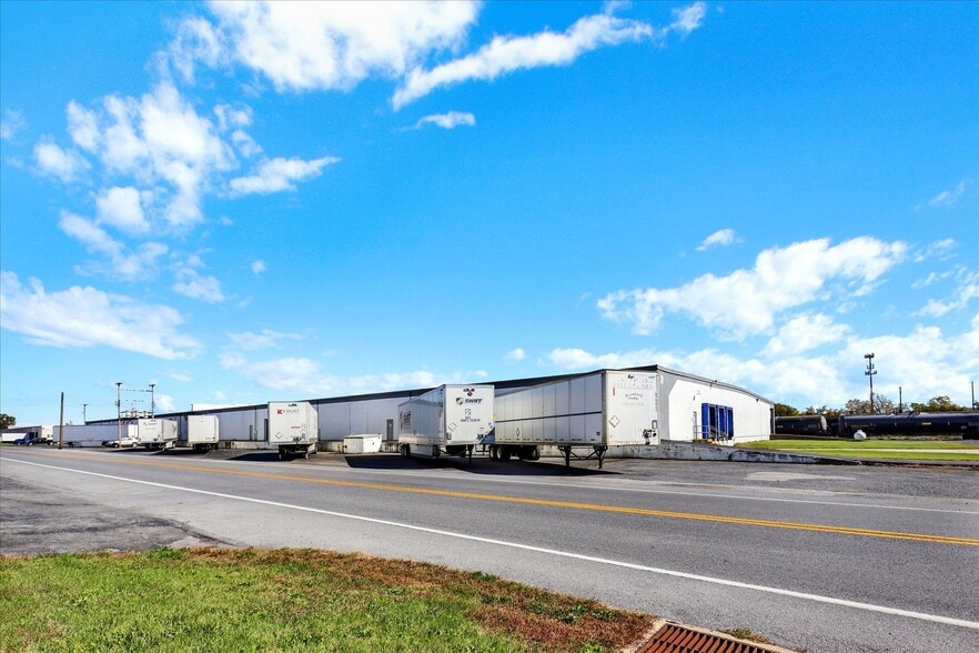 5118 Innovation Way, Chambersburg, PA for lease - Building Photo - Image 2 of 29