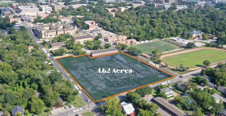 1401 16th Street, Huntsville, TX à vendre Photo principale- Image 1 de 8