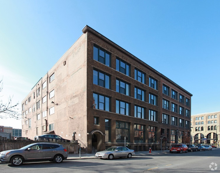 219 N 2nd St, Minneapolis, MN à louer - Photo du bâtiment - Image 3 de 9