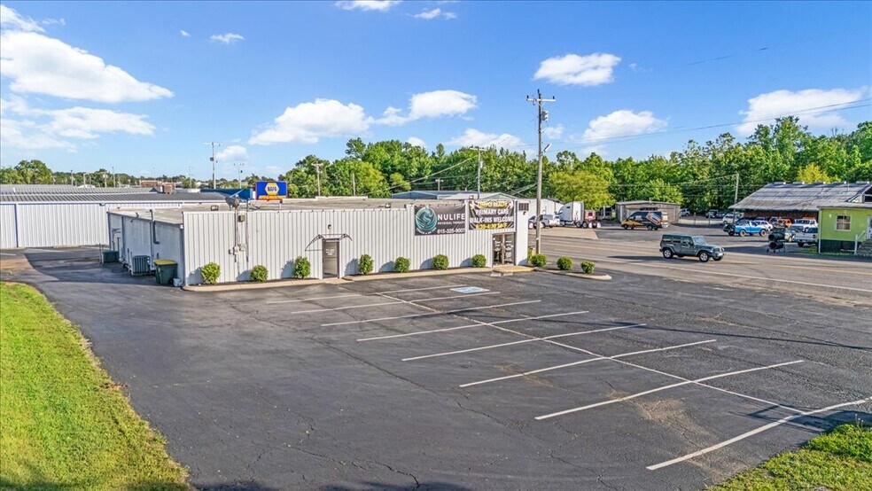 421 N Broadway, Portland, TN for sale - Building Photo - Image 3 of 36
