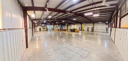 1821 S 1st St, Rogers, AR for lease Interior Photo- Image 2 of 2