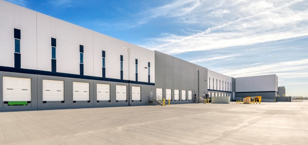 13022 W Rosewood Dr, El Mirage, AZ for lease - Building Photo - Image 3 of 15