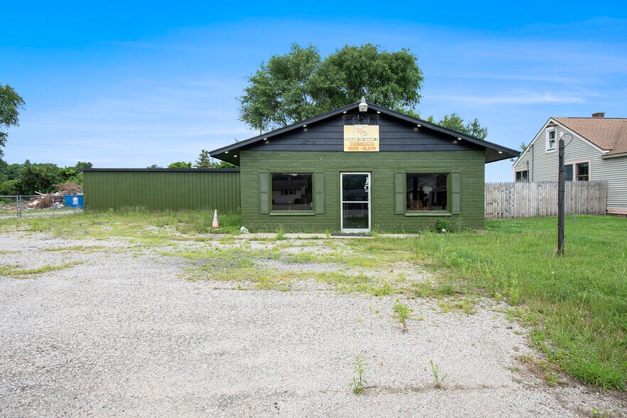 1223 E Caro Rd, Caro, MI à vendre - Photo du bâtiment - Image 1 de 14