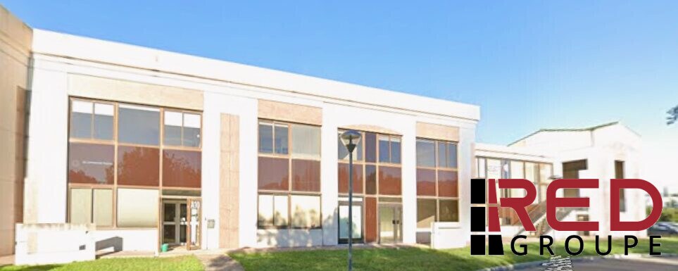 Office in Gémenos for lease Building Photo- Image 1 of 2
