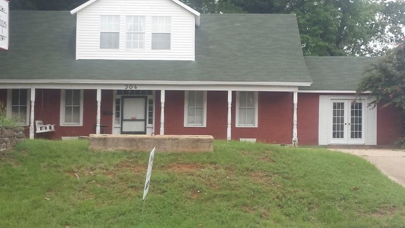 306 N 3rd St, Ozark, AR for sale - Primary Photo - Image 1 of 1