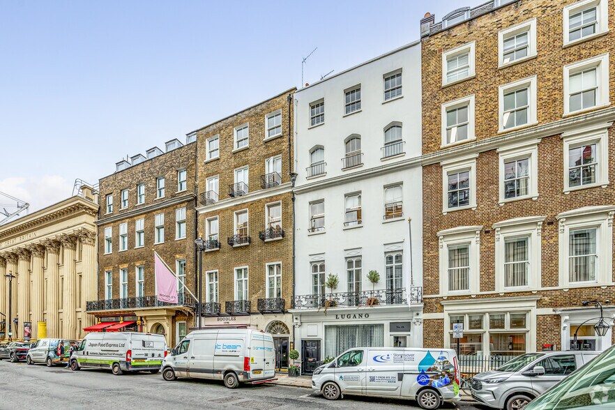 19 Albemarle St, Londres à louer - Photo du bâtiment - Image 2 de 2