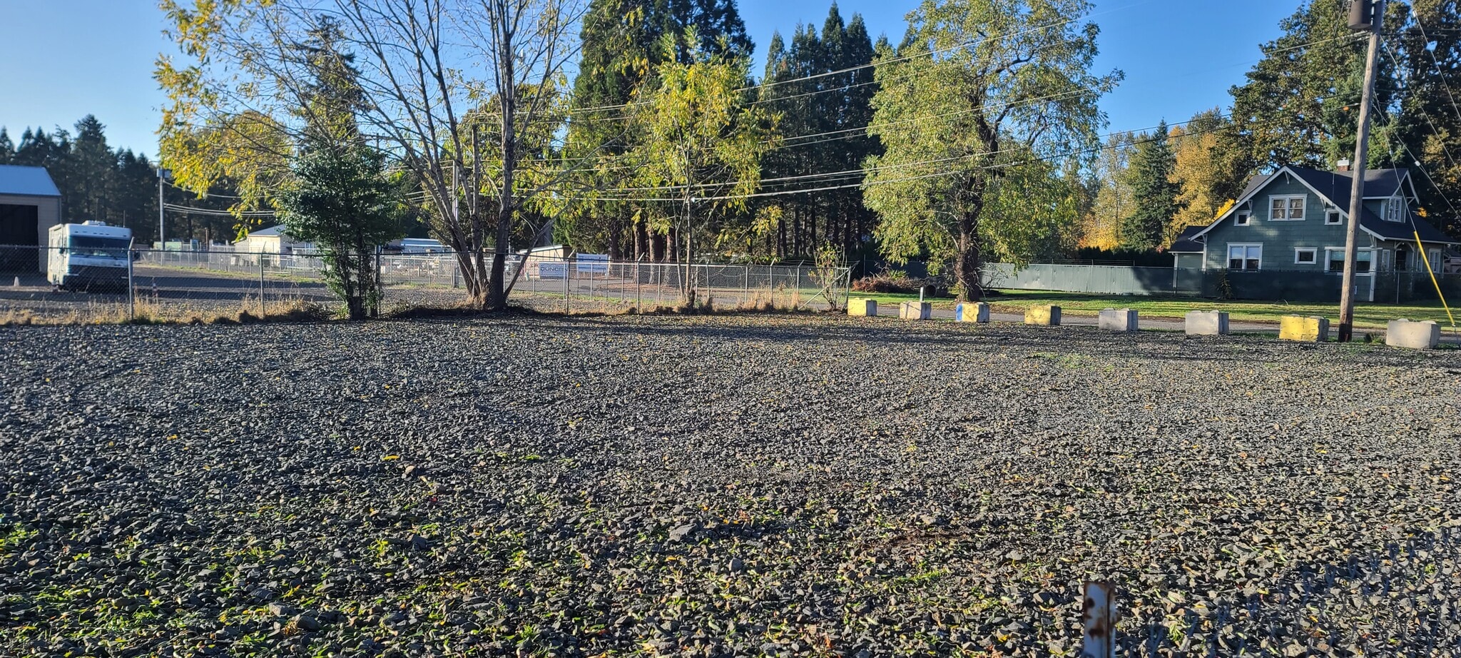 328 Fossholm St NE, Silverton, OR for lease Primary Photo- Image 1 of 4