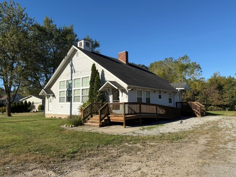 33518 W Jefferson Ave, Rockwood, MI for sale - Primary Photo - Image 1 of 21