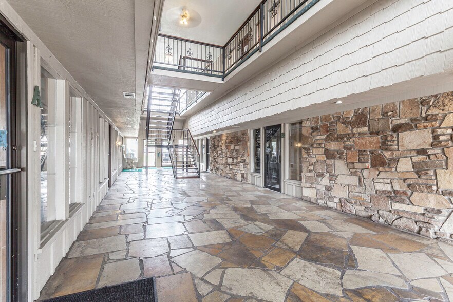 205 W Moultrie Dr, Blytheville, AR à vendre - Photo du bâtiment - Image 1 de 33