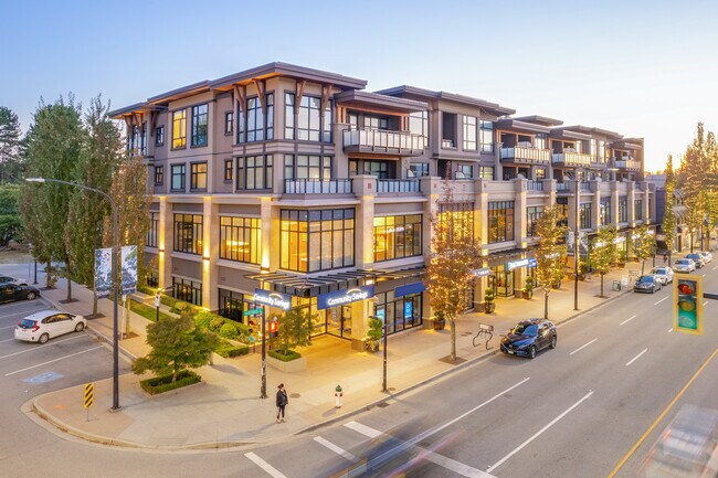 Plus de détails pour 4566-4580 Hastings St, Burnaby, BC - Bureau à louer