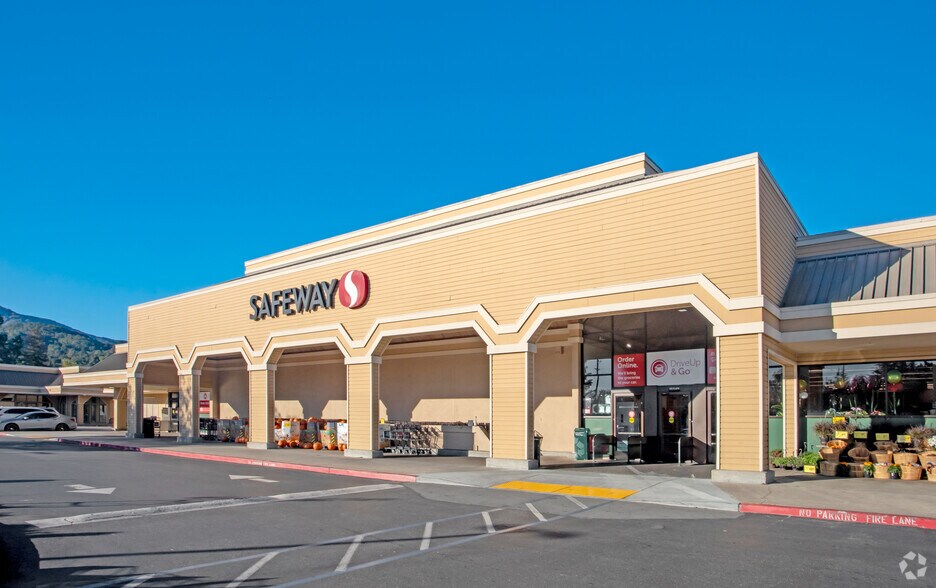 15525-15569 Union Ave, Los Gatos, CA à louer - Photo du bâtiment - Image 2 de 10