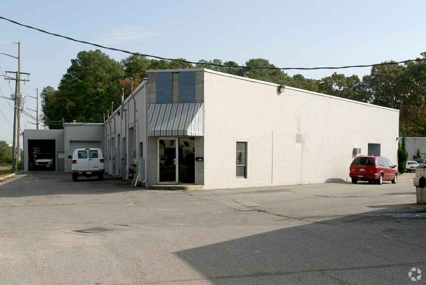 4970-4990 Euclid Rd, Virginia Beach, VA à louer - Photo du bâtiment - Image 3 de 6