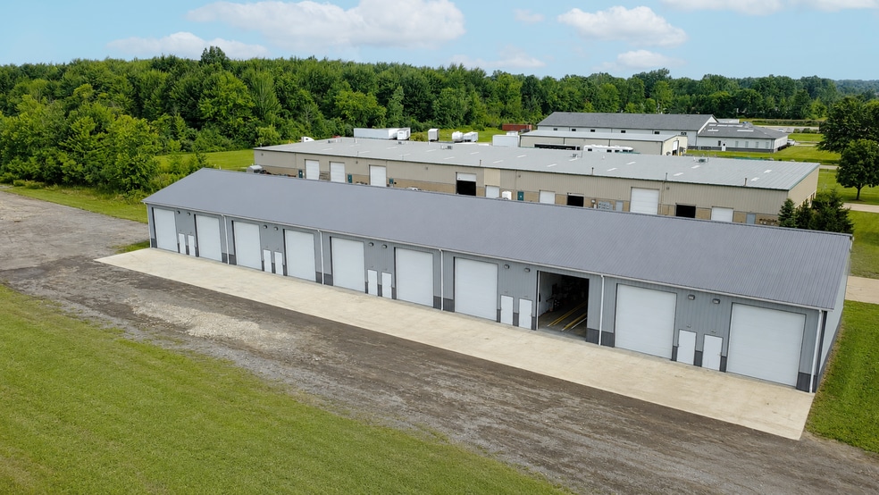 12340 Eaton Commerce Pky, Columbia Station, OH for lease - Building Photo - Image 1 of 10