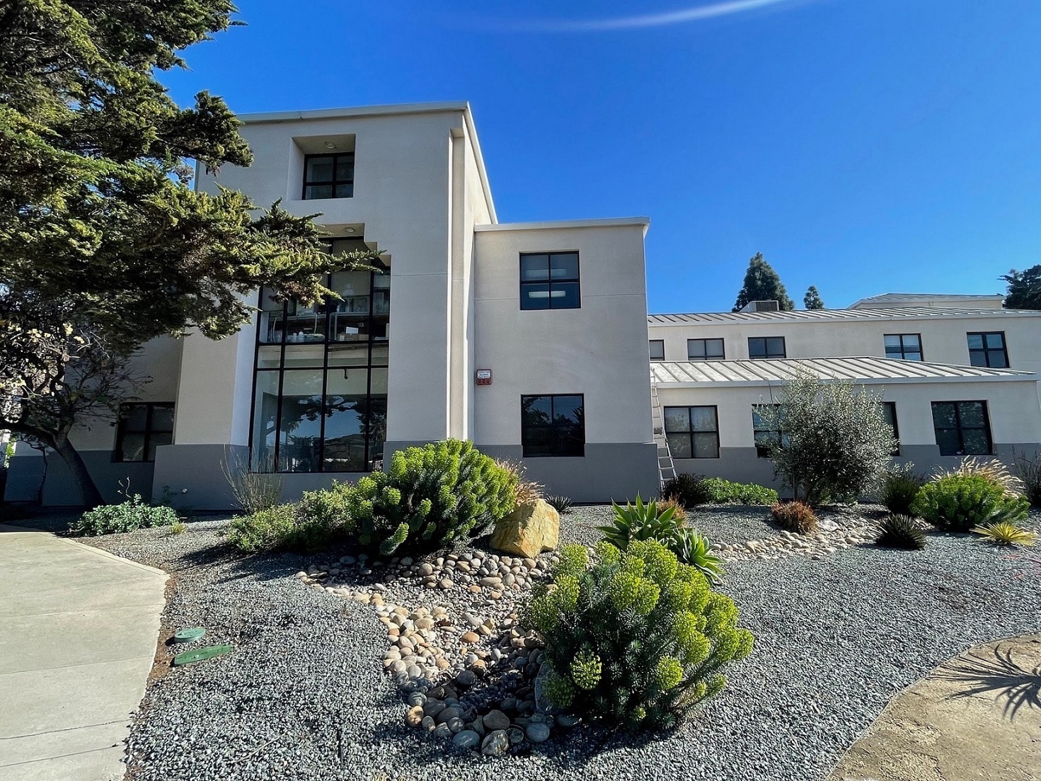 3701 S Higuera St, San Luis Obispo, CA à louer Photo du bâtiment- Image 1 de 12