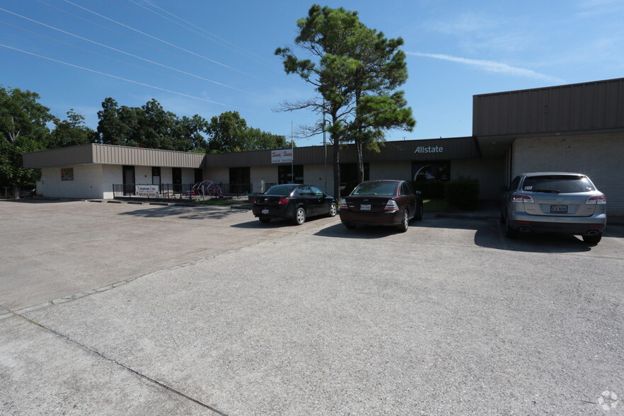 3717 Highway 3, Dickinson, TX for lease - Primary Photo - Image 1 of 24