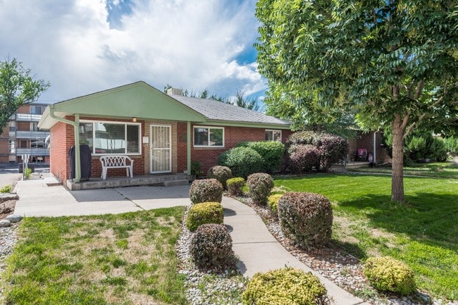 More details for 2525-2527 S University Blvd, Denver, CO - Multifamily for Sale