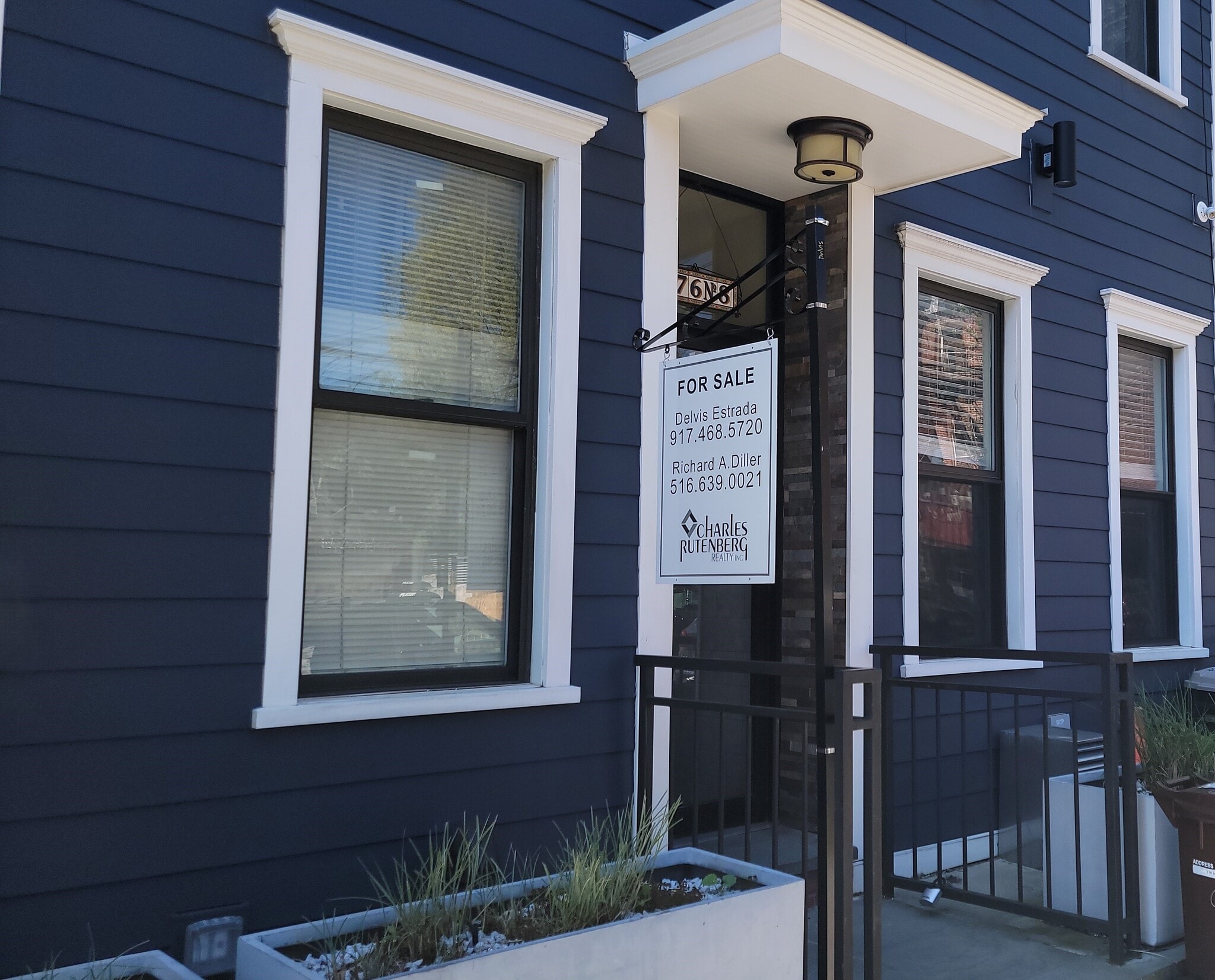 176 N 8th St, Brooklyn, NY for sale Primary Photo- Image 1 of 9