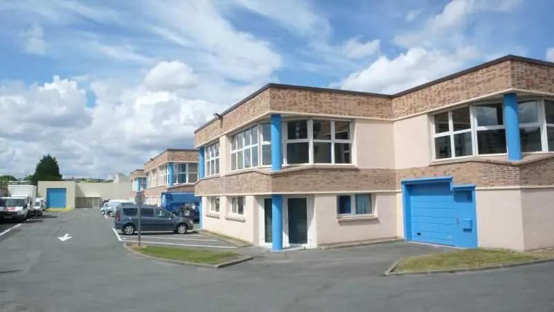 Flex in Ivry-sur-Seine for lease Building Photo- Image 1 of 14