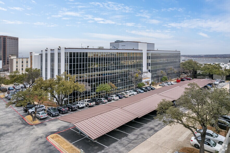 10300 N Central Expy, Dallas, TX à louer - Photo du bâtiment - Image 2 de 15