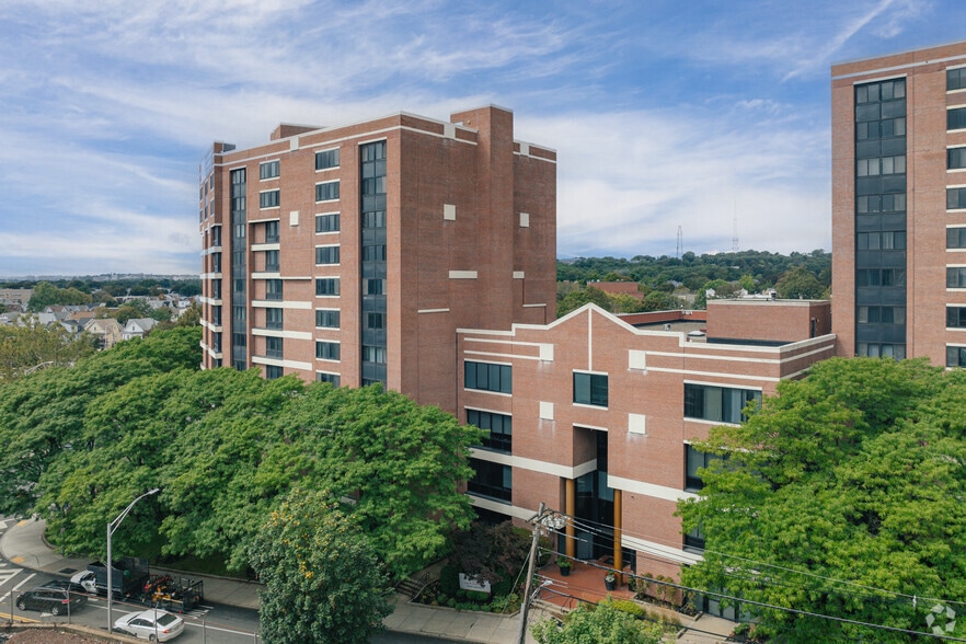 14 Summer St, Malden, MA for lease - Building Photo - Image 2 of 13