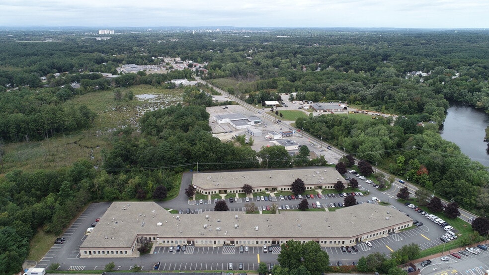 267 Boston Rd, North Billerica, MA for lease - Building Photo - Image 1 of 3