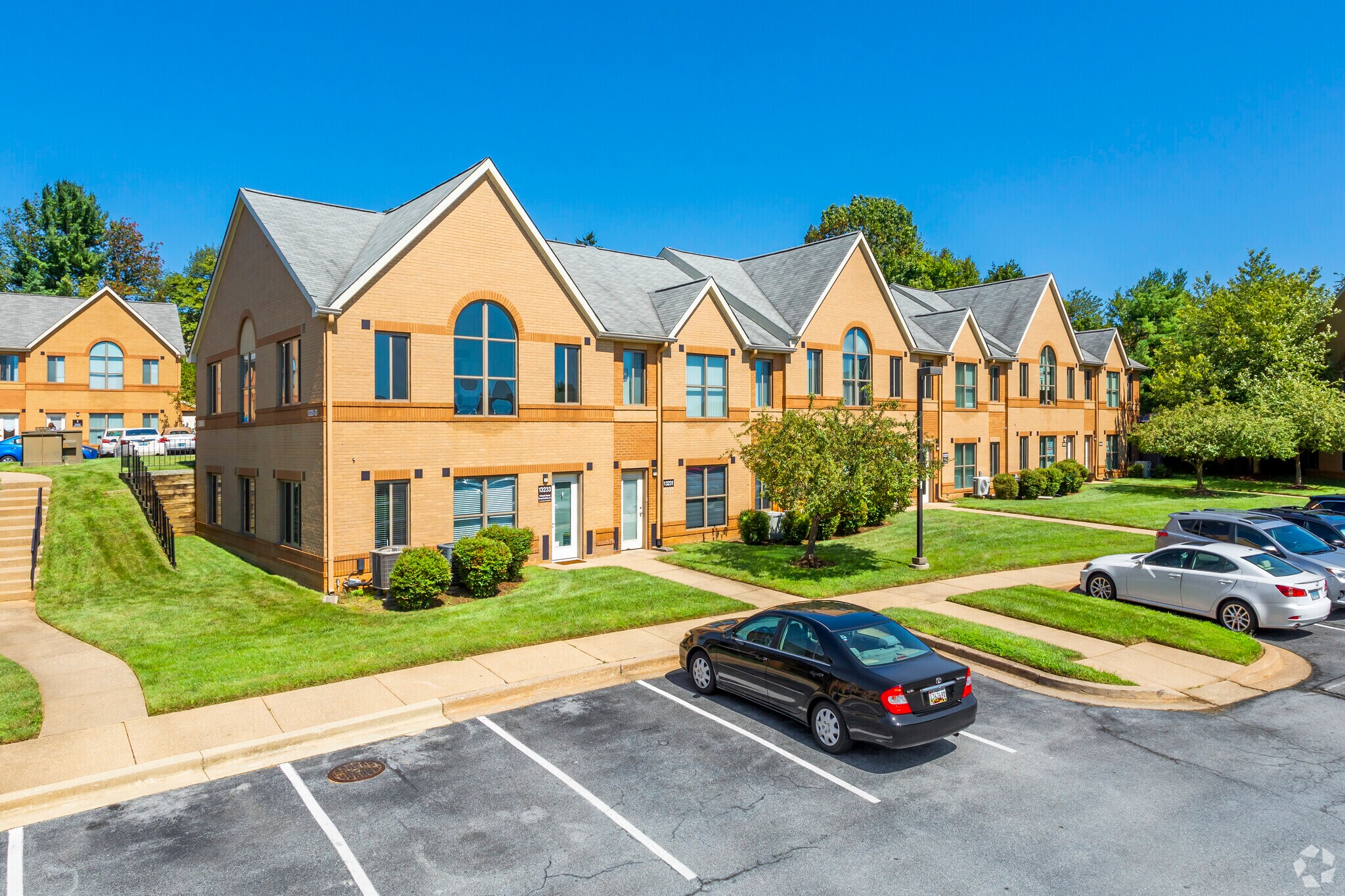 2-12 Executive Park Ct, Germantown, MD for sale Primary Photo- Image 1 of 49