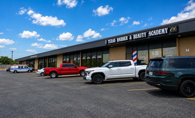 More details for 8027-8058 Pinebrook Dr, San Antonio, TX - Retail for Lease