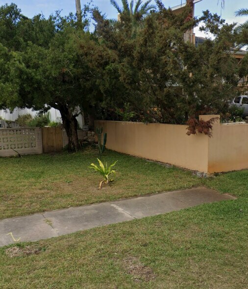 University Boluvard, Daytona Beach, FL à vendre - Photo du bâtiment - Image 2 de 3