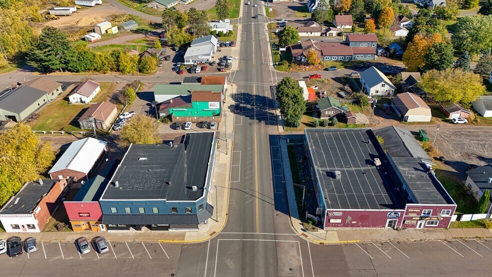 68290 S Main St, Iron River, WI à vendre - Photo du bâtiment - Image 2 de 60