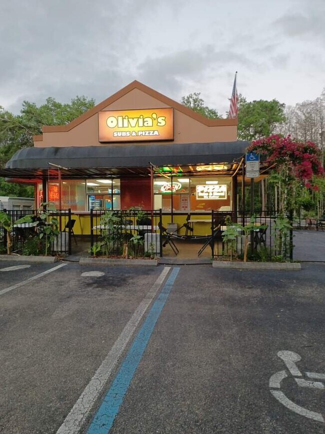 Plus de détails pour 2318 Seven Springs Blvd, New Port Richey, FL - Commerce de détail à vendre