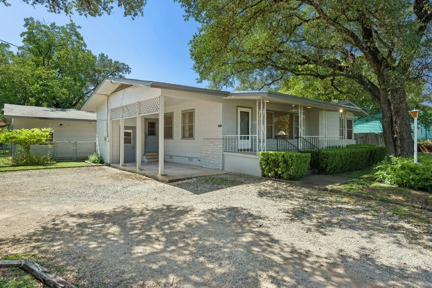6401 Menchaca Rd, Austin, TX for sale - Building Photo - Image 3 of 37