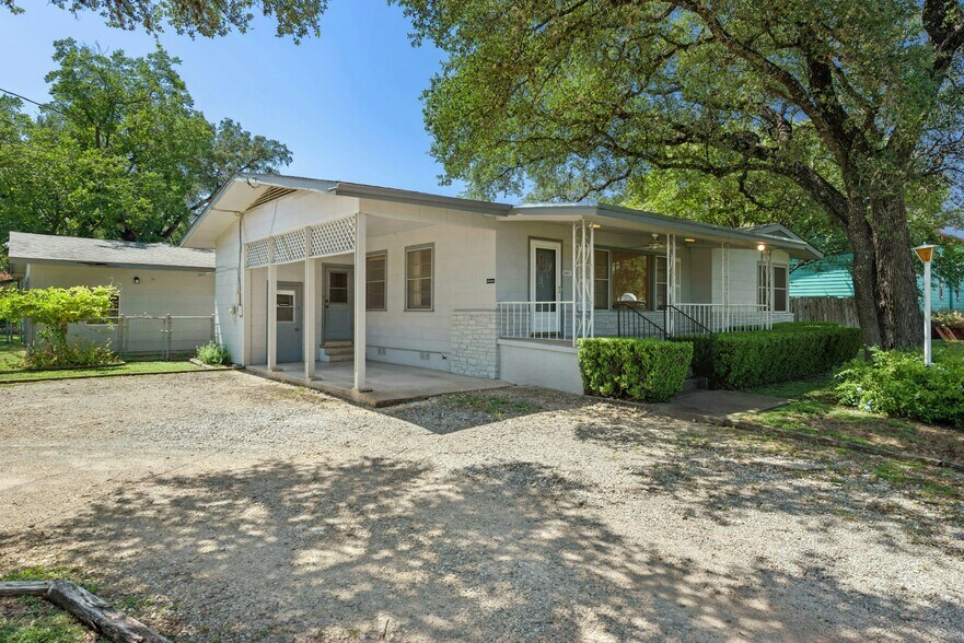 6401 Menchaca Rd, Austin, TX à vendre - Photo du bâtiment - Image 3 de 37