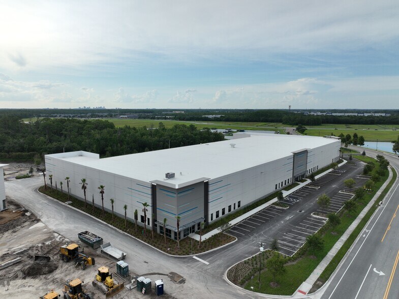 7150 LeeVista Blvd, Orlando, FL à louer - Photo du bâtiment - Image 1 de 4