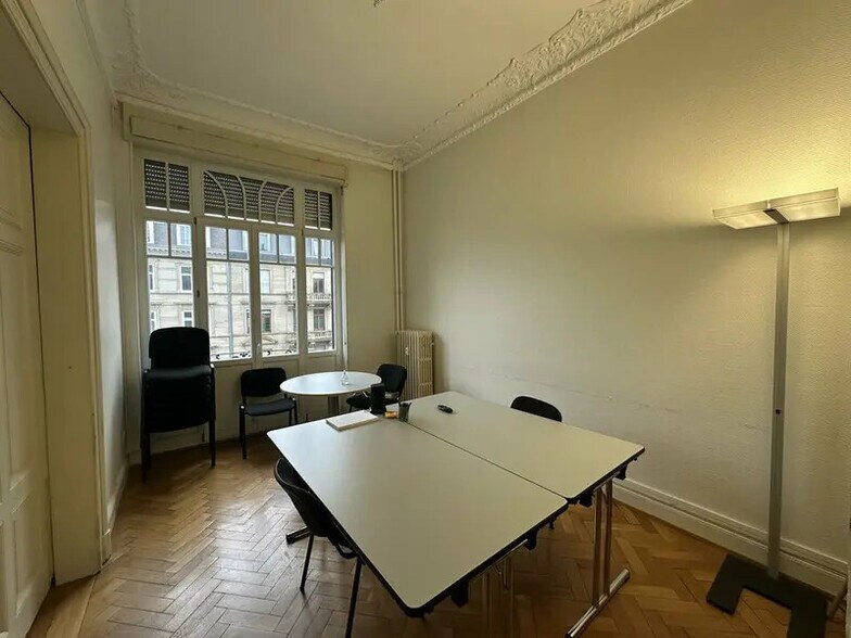 Office in Strasbourg for lease - Interior Photo - Image 2 of 6