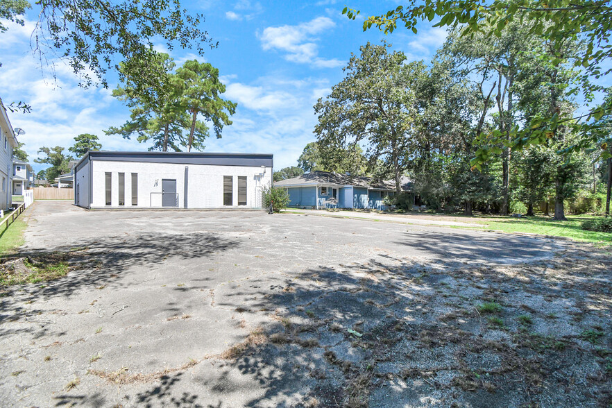 703 Everett St, Conroe, TX à vendre - Photo du b timent - Image 3 de 45