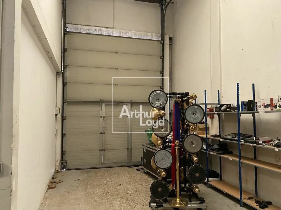 Bureau dans Moissy-Cramayel à louer Photo intérieure- Image 1 de 6