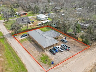 More details for 300 S Cedar St, Crockett, TX - Multifamily for Sale