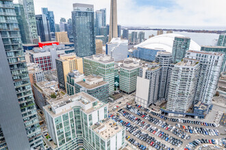 310 Front St W, Toronto, ON - aerial  map view