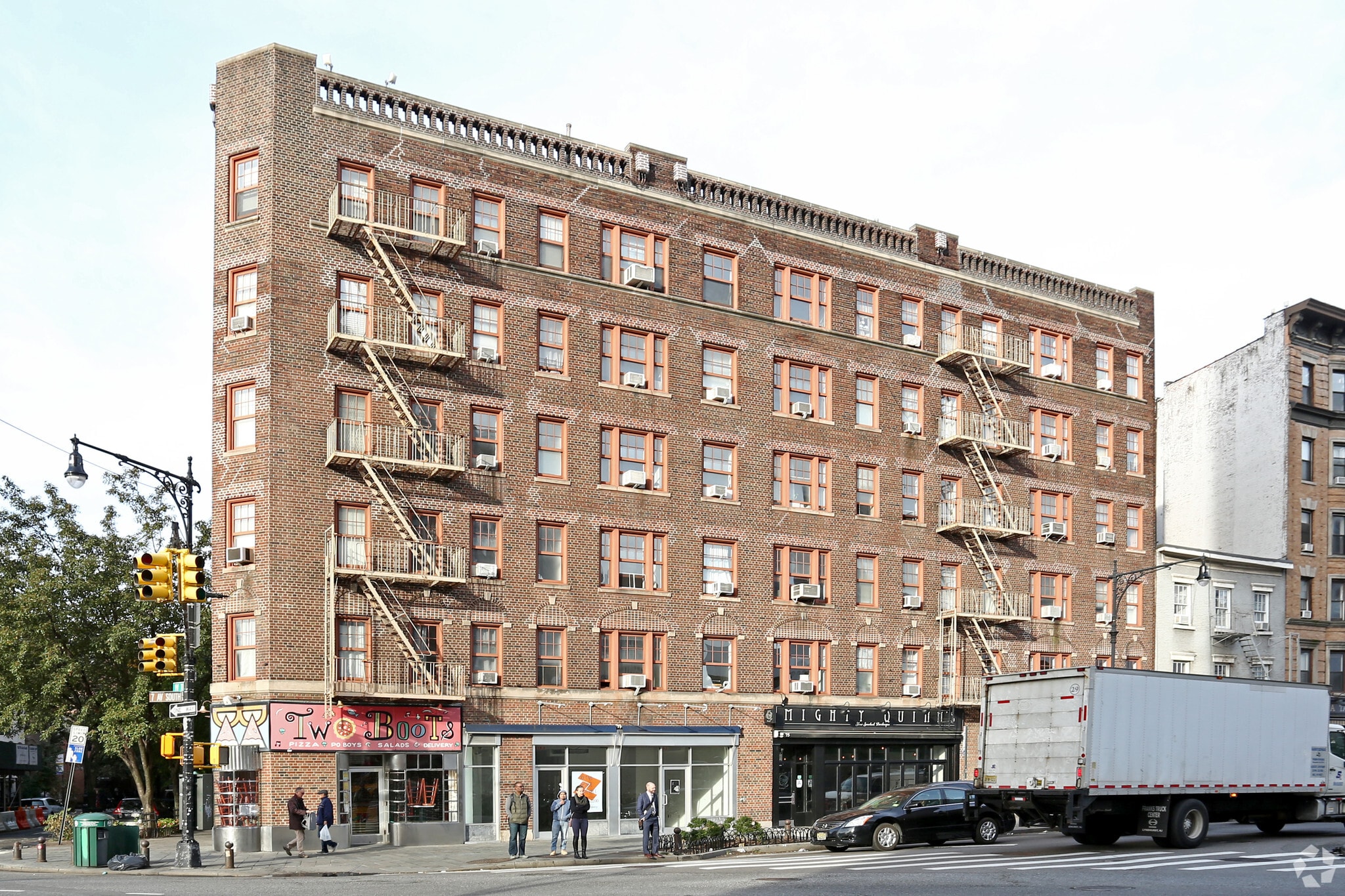 77 Greenwich Ave, New York, NY à louer Photo principale- Image 1 de 11