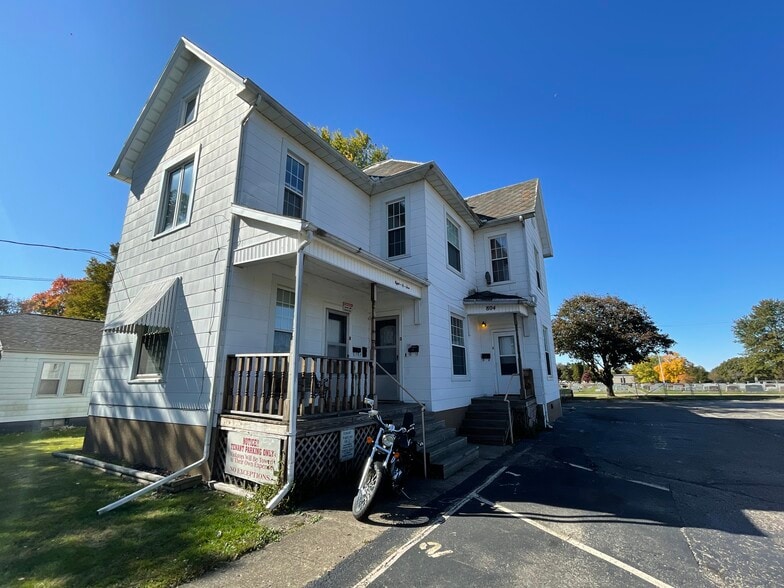 804 S Main St, Canton, IL for sale - Building Photo - Image 2 of 22