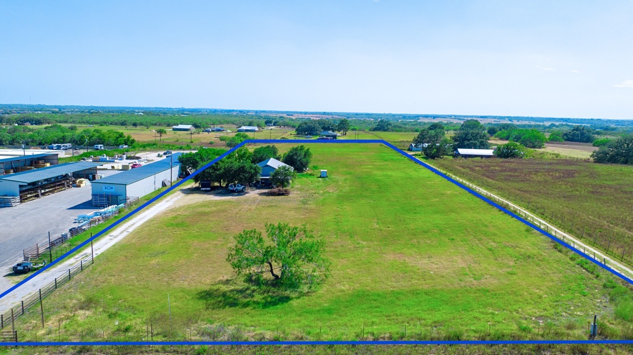 1161 US Highway 181 N, Floresville, TX for sale Building Photo- Image 1 of 5