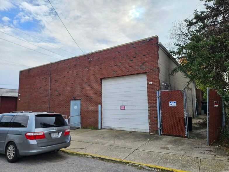 474 Meacham Ave, Elmont, NY for sale - Building Photo - Image 2 of 17