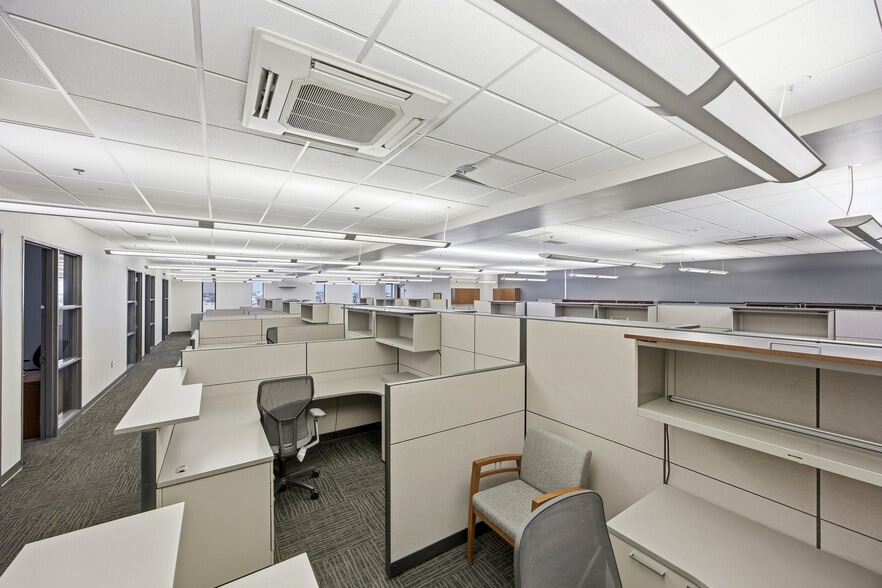 644 E Beaton Dr, West Fargo, ND for lease - Building Photo - Image 3 of 30